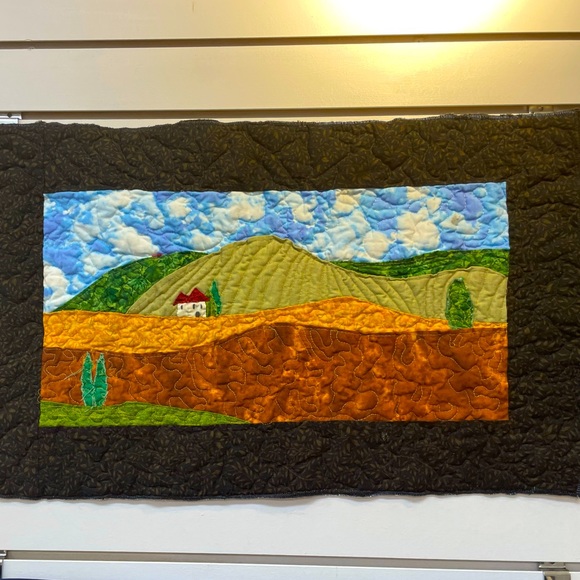 Quilted wall hanging of Italian landscape-Tuscany - Picture 1 of 4
